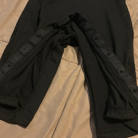 Dr. Seuss The Cat in the Hat Costume for Infants size 12/18 Months - Picture 7 of 9